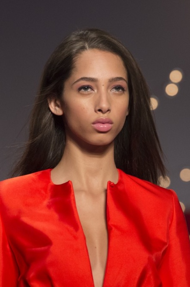 مجموعة مليئة بالألوان من Brandon Maxwell لربيع وصيف 2019