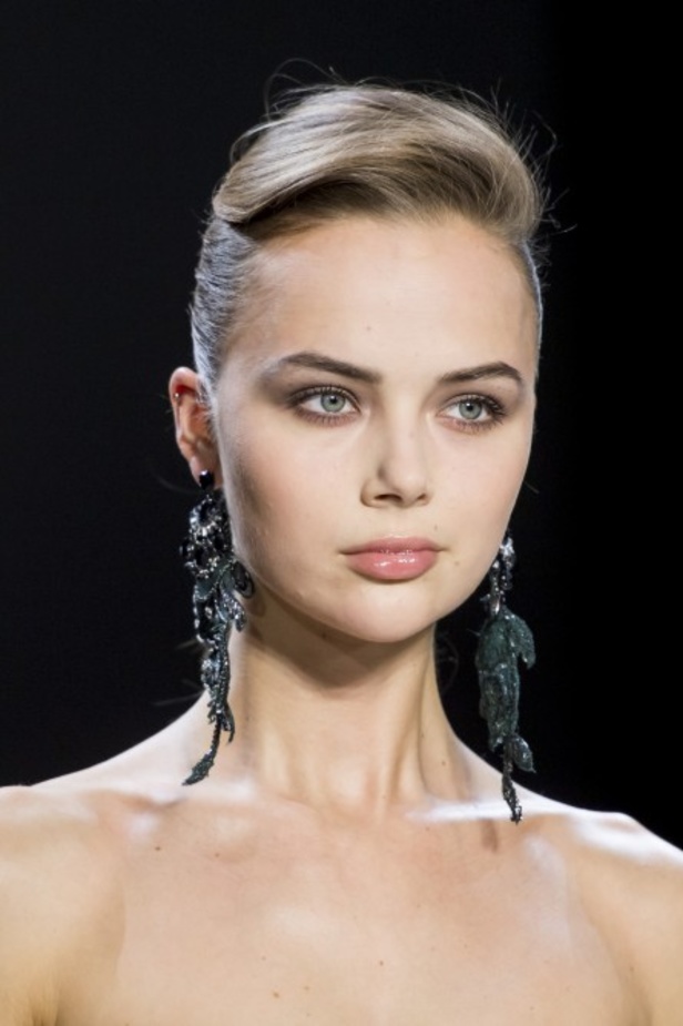 مجموعة Badgley Mischka للألبسة الجاهزة لموسم خريف 2019