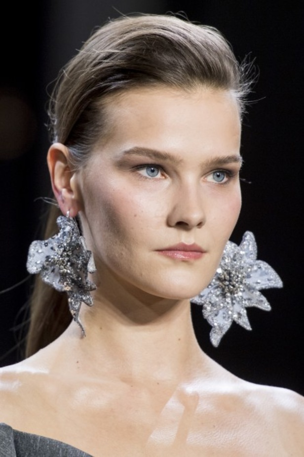 مجموعة Badgley Mischka للألبسة الجاهزة لموسم خريف 2019