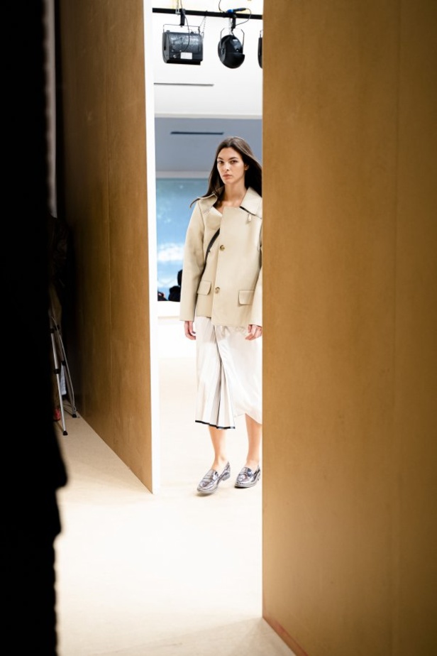 اسبوع الموضة في ميلان 2019 احذية TODS الفاخرة لربيع وصيف 2020