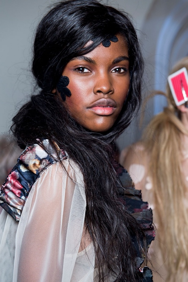 Rocha Simone: لمسة من الفن والإبداع..