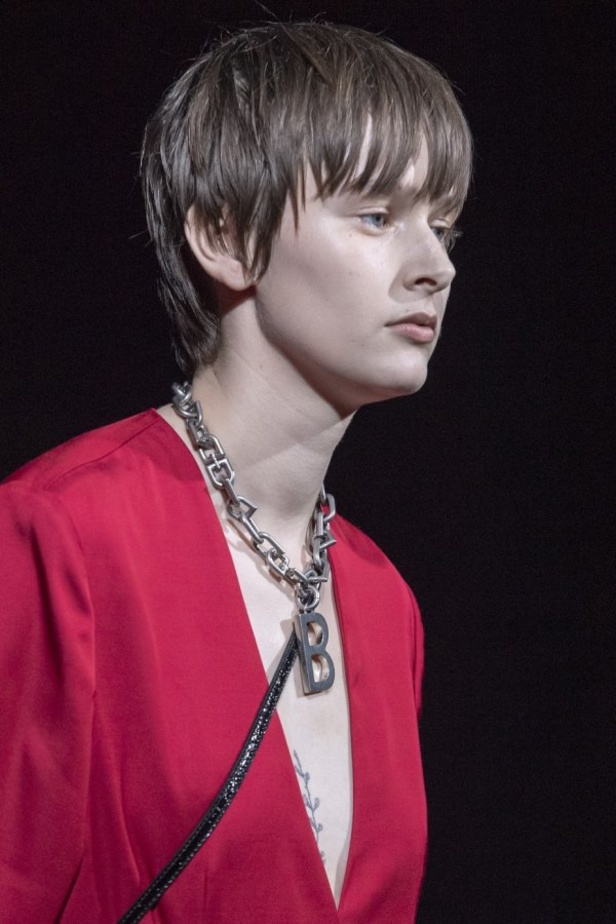 عرض Balenciaga لخريف 2019