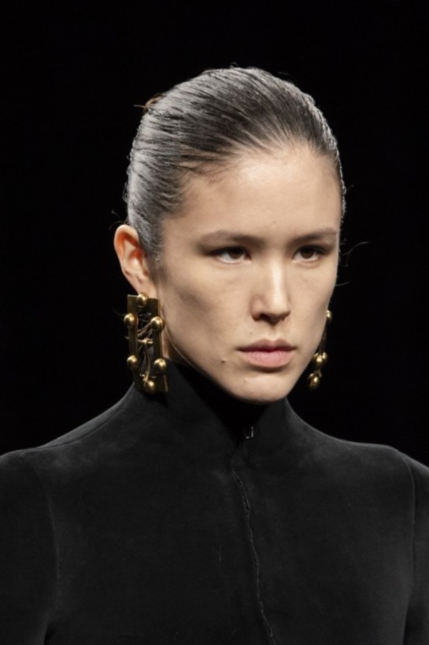 عرض ازياء Balenciaga لخريف وشتاء 2020-2021