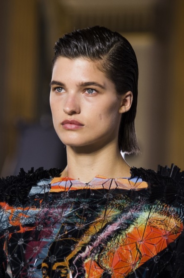 عرض أزياء Balmain لربيع وصيف 2019