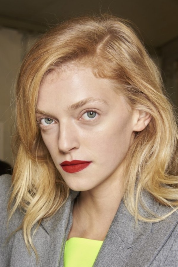 عرض ازياء مجموعة Balmain ربيع وصيف 2021 من اسبوع الموضة في باريس