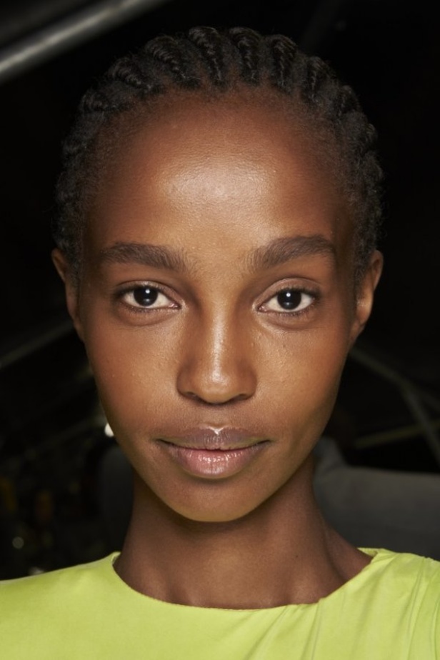 عرض ازياء مجموعة Balmain ربيع وصيف 2021 من اسبوع الموضة في باريس