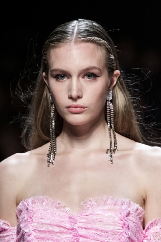 اسبوع الموضة في ميلان 2019 عرض أزياء  BLUMARINE لربيع وصيف 2020