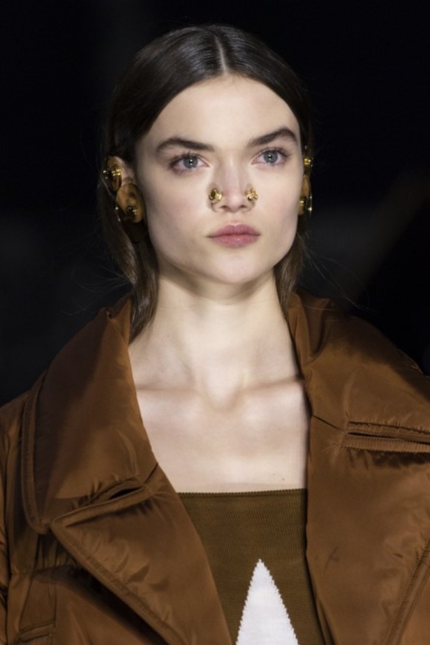 مجموعة بربري لخريف وشتاء 2020-2021 من اسبوع الموضة في لندن