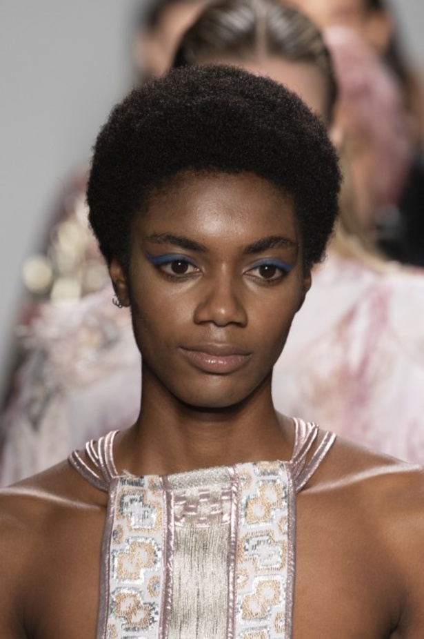 مجموعة Custo Barcelona SS20 تستحدث موضة وحدة الألوان 