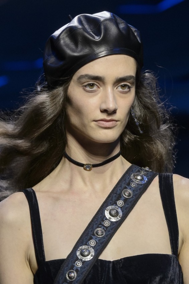 مجموعة كريستيان ديور للألبسة الجاهزة لخريف و شتاء 2017