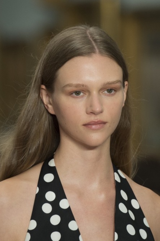 مجموعة كارولينا هيريرا لموسم ربيع وصيف 2019