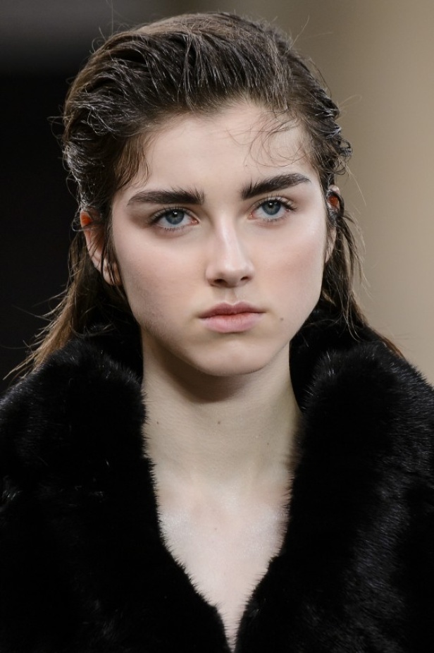 مجموعة كريستوفر كاين للألبسة الجاهزة لخريف و شتاء 2017