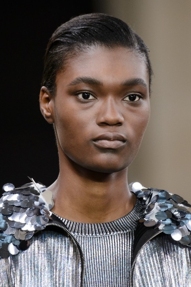 مجموعة كريستوفر كاين للألبسة الجاهزة لخريف و شتاء 2017