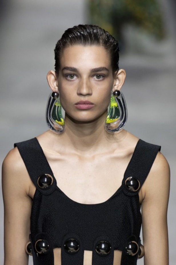 اسبوع الموضة في لندن 2019 أزياء CHRISTOPHER KANE الفاخرة لربيع وصيف 2020