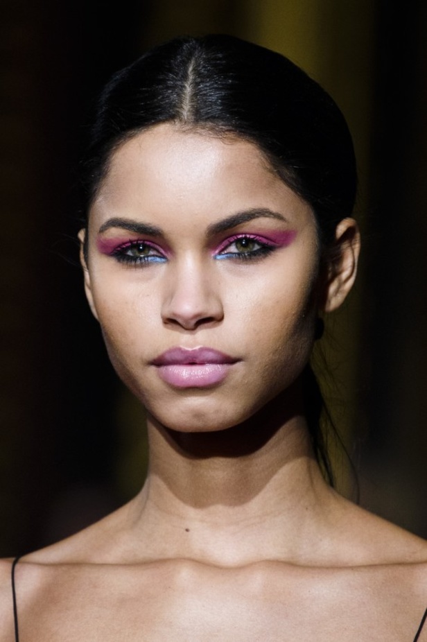 عرض أزياء كريستيان سيريانو لموسم خريف وشتاء 2018