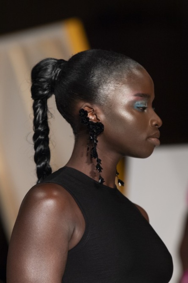 عرض أزياء كريستيان سيريانو لموسم ربيع وصيف 2020