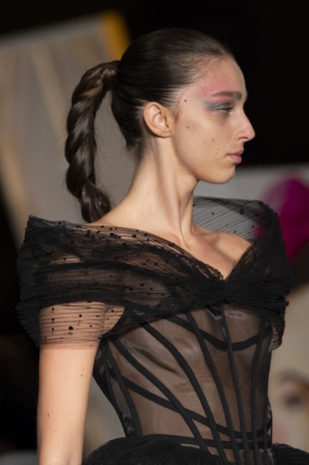 عرض أزياء كريستيان سيريانو لموسم ربيع وصيف 2020