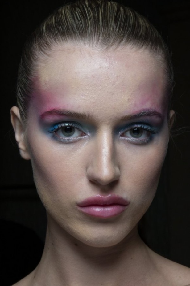 عرض أزياء كريستيان سيريانو لموسم ربيع وصيف 2020