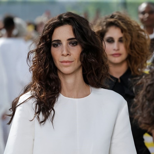 المصمم ربيع كيروز يحتفل بمرور ٢٠  عاما على دخوله عالم الأزياء  