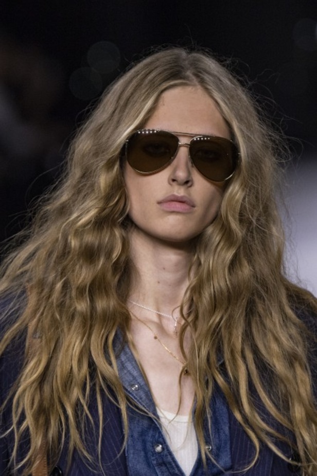 اسبوع الموضة في باريس 2019 أزياء  CELINE الفاخرة لربيع وصيف 2020