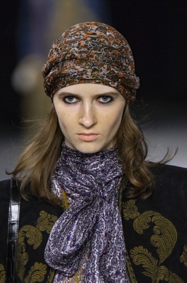 اسبوع الموضة في باريس 2019 أزياء  CELINE الفاخرة لربيع وصيف 2020