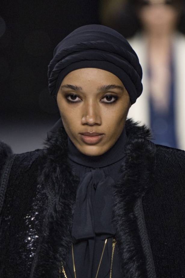 اسبوع الموضة في باريس 2019 أزياء  CELINE الفاخرة لربيع وصيف 2020