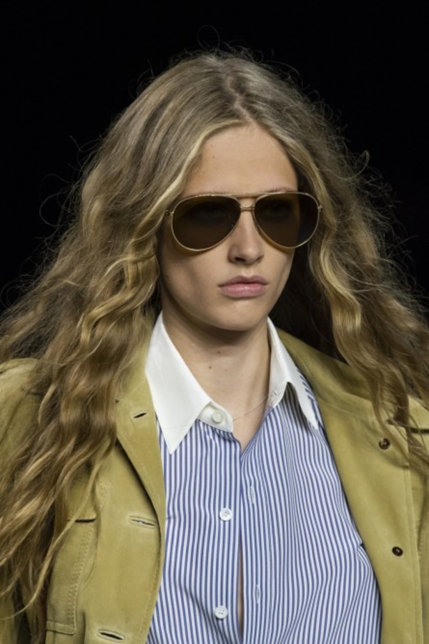 اسبوع الموضة في باريس 2019 أزياء  CELINE الفاخرة لربيع وصيف 2020