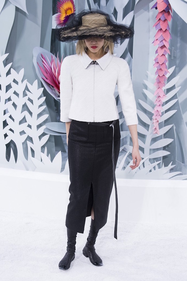 مجموعة تفيض أنوثة وحيوية من شانيل