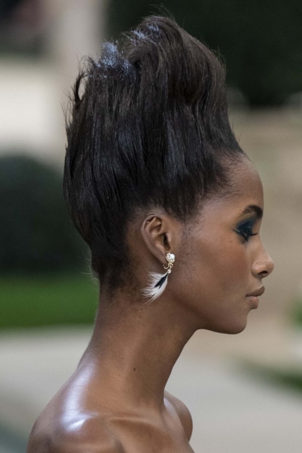 عرض "شانيل" Chanel لربيع وصيف 2019 للهوت كوتور !