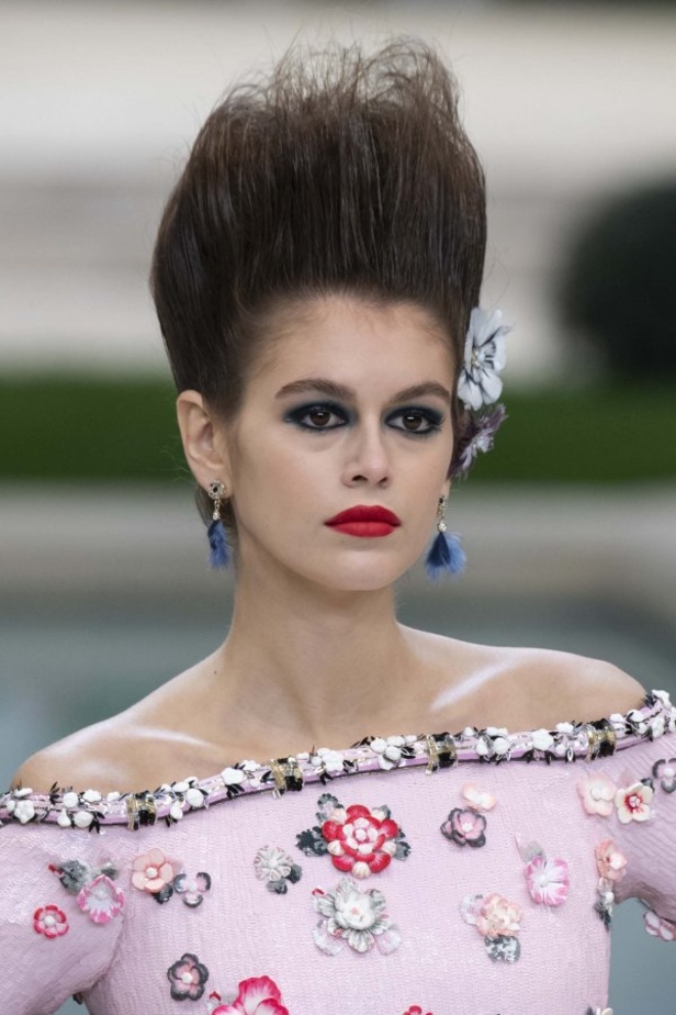 عرض "شانيل" Chanel لربيع وصيف 2019 للهوت كوتور !