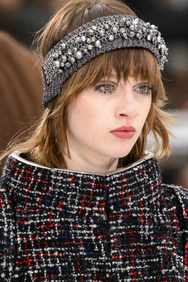 عرض أزياء “شانيل” Chanel لخريف وشتاء 2017