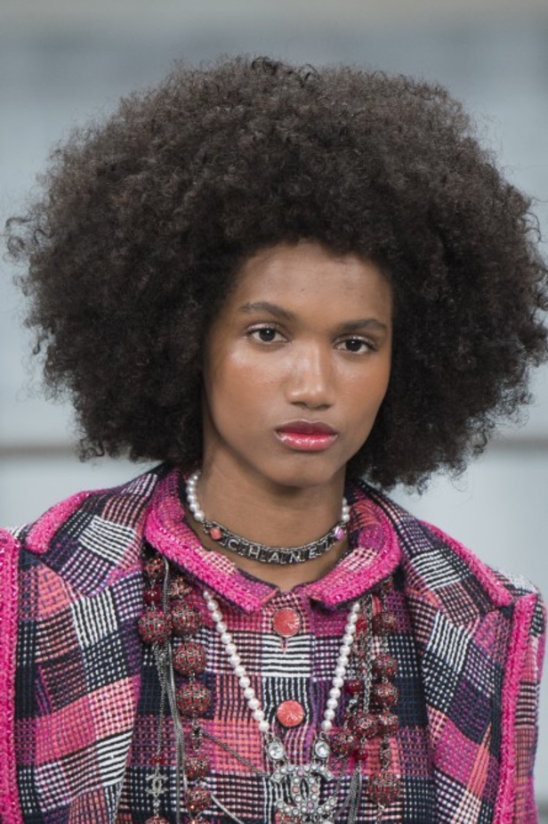 مجموعة شانيل لربيع وصيف 2020 في باريس