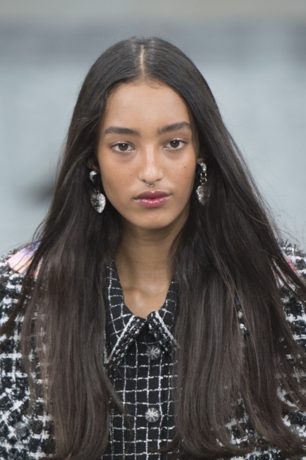 مجموعة شانيل لربيع وصيف 2020 في باريس