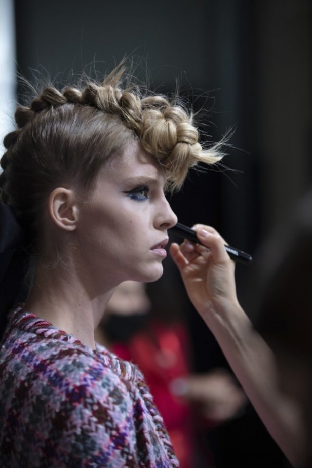 عرض أزياء دار شانيل CHANEL للأزياء الراقية لخريف وشتاء 2021-2022