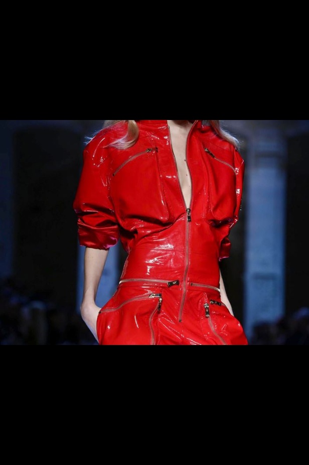 عرض Alexandre Vauthier للأزياء الفاخرة لربيع وصيف 2016