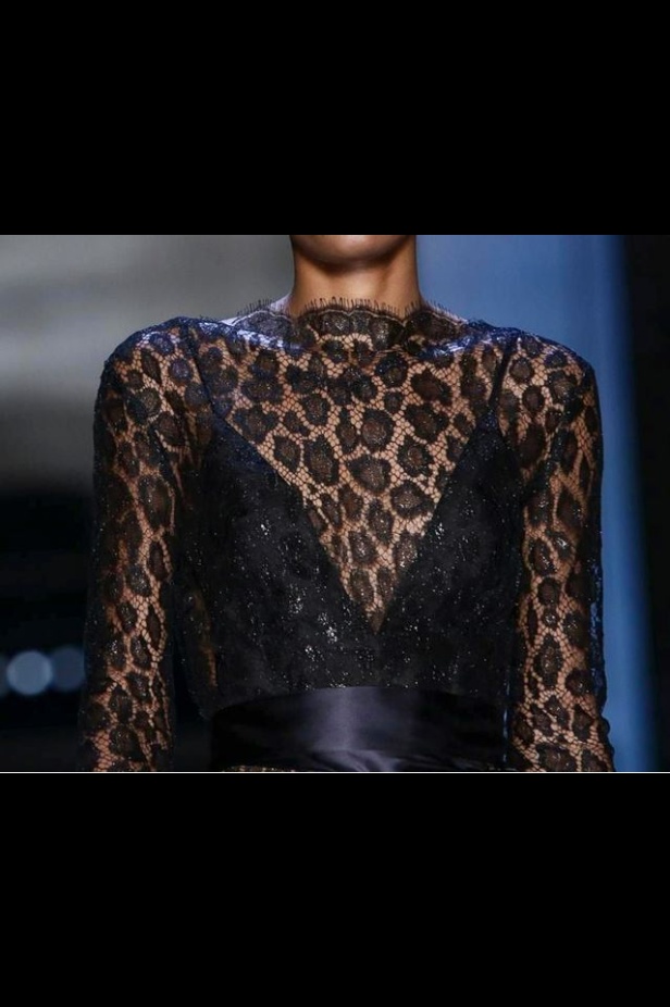 عرض Alexandre Vauthier للأزياء الفاخرة لربيع وصيف 2016