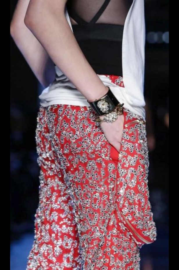 عرض Alexandre Vauthier للأزياء الفاخرة لربيع وصيف 2016