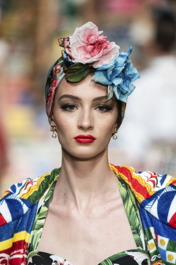 عرض ازياء dolce & gabbana لربيع وصيف 2021 ضمن أسبوع الموضة في ميلانو
