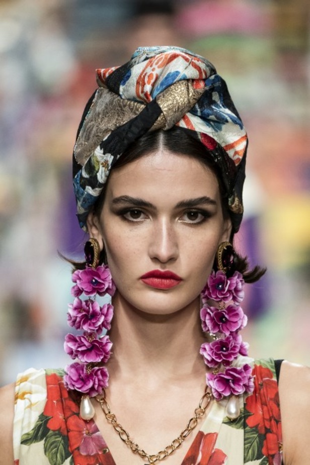 عرض ازياء dolce & gabbana لربيع وصيف 2021 ضمن أسبوع الموضة في ميلانو