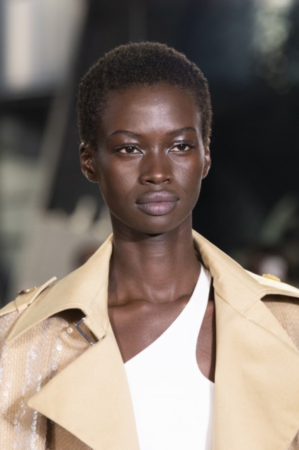 اسبوع الموضة في لندن 2019   مجموعة أزياء ديفيد كوما الجاهزة لربيع وصيف 2020