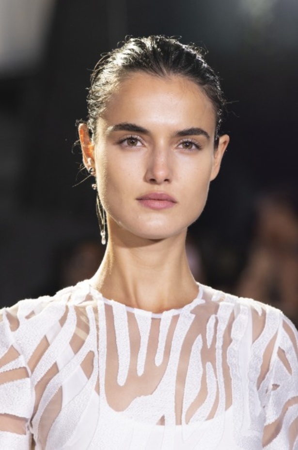 اسبوع الموضة في لندن 2019   مجموعة أزياء ديفيد كوما الجاهزة لربيع وصيف 2020