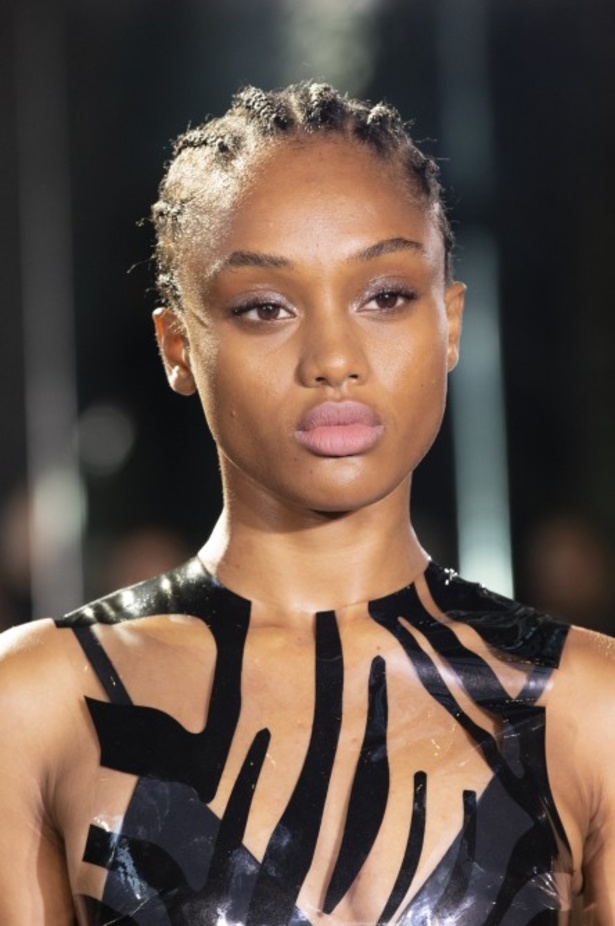 اسبوع الموضة في لندن 2019   مجموعة أزياء ديفيد كوما الجاهزة لربيع وصيف 2020