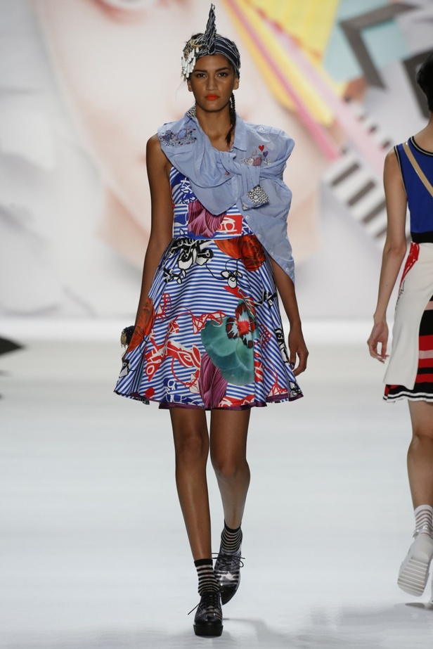 الصيف القادم صاخب مع Desigual