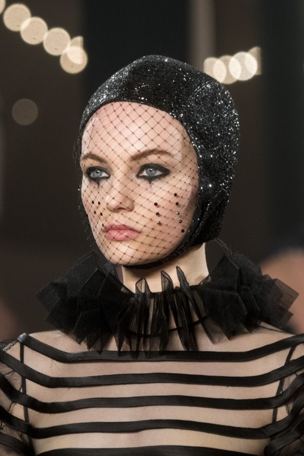 عرض أزياء Christian Dior للهوت كوتور لربيع وصيف 2019 !