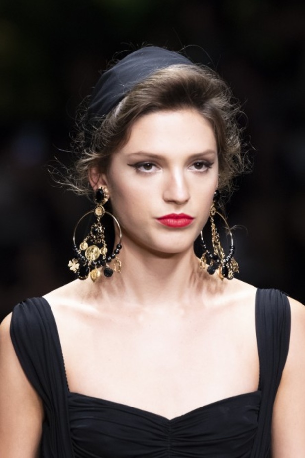 تصاميم عكست الألوان والمرح في عرض Dolce & Gabbana