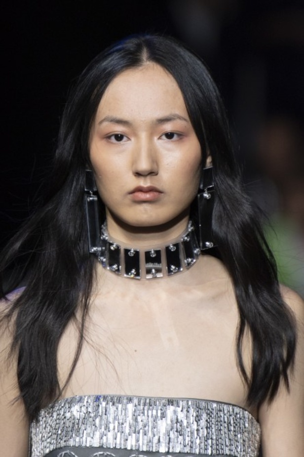 اسبوع الموضة في ميلان 2019 عرض أزياء Emporio Armani لربيع وصيف 2020 من ميلان