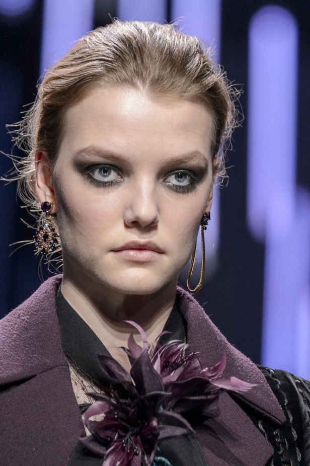 مجموعة إيلي صعب لخريف وشتاء 2017