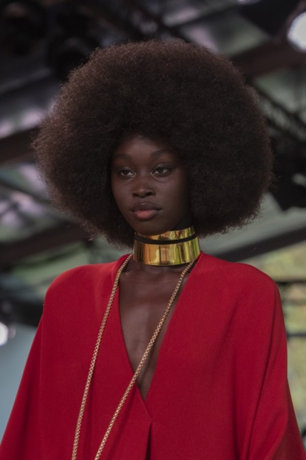 اسبوع الموضة في باريس 2019 مجموعة ايلي صعب الفاخرة لربيع وصيف 2020