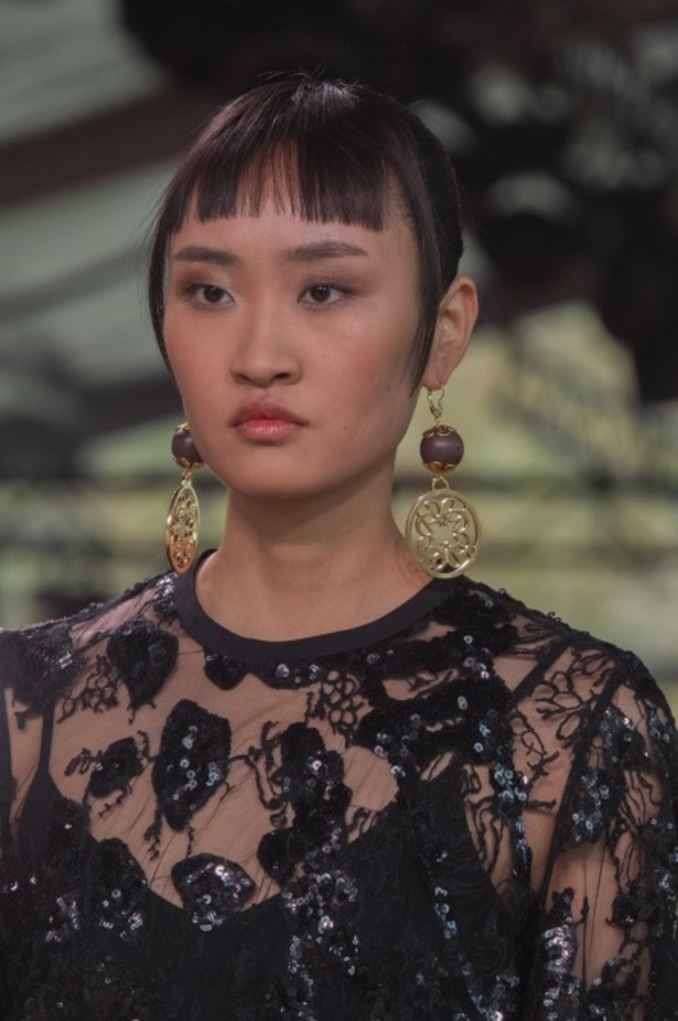 اسبوع الموضة في باريس 2019 مجموعة ايلي صعب الفاخرة لربيع وصيف 2020