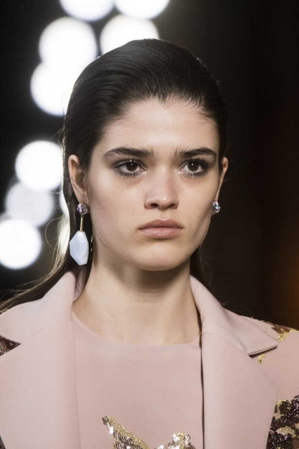 مجموعة ايلي صعب للهوت كوتور لربيع وصيف 2019